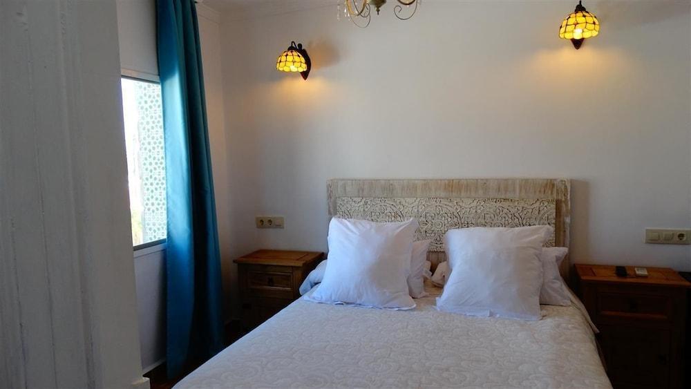 Hotel Casa Dia Y Noche كاليبي المظهر الخارجي الصورة