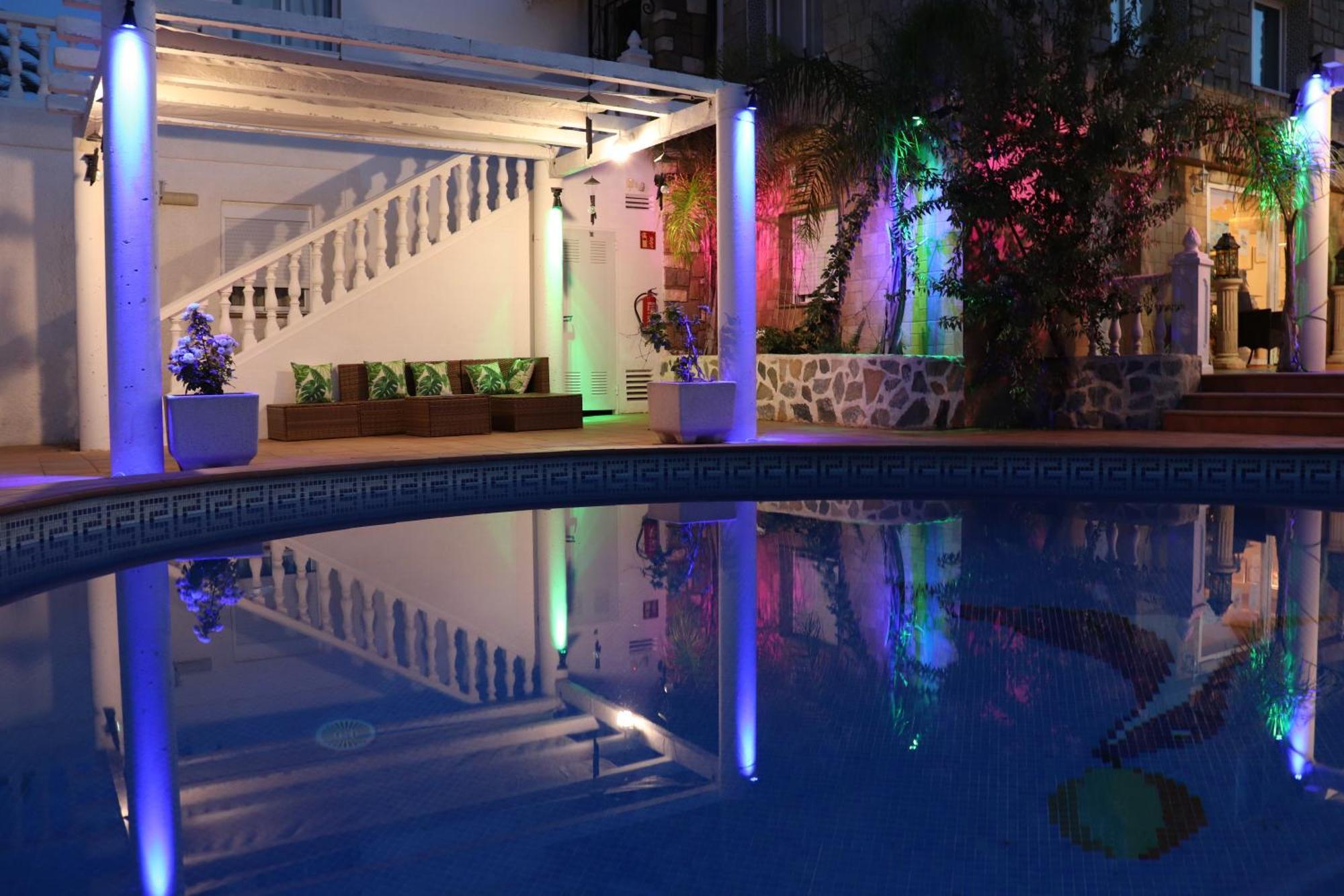 Hotel Casa Dia Y Noche كاليبي المظهر الخارجي الصورة
